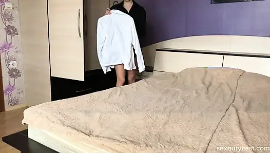 Она хочет учиться, но анал в ее голове