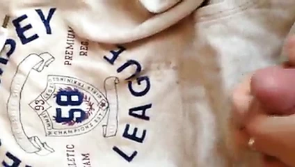Cum üzerinde bir iyi arkadaşlar kazak