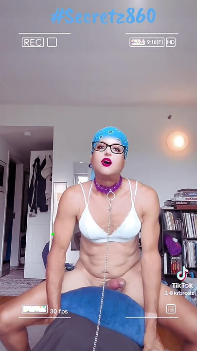 Kris Reelz- Humping a Stack of Pillow Like a Bitch