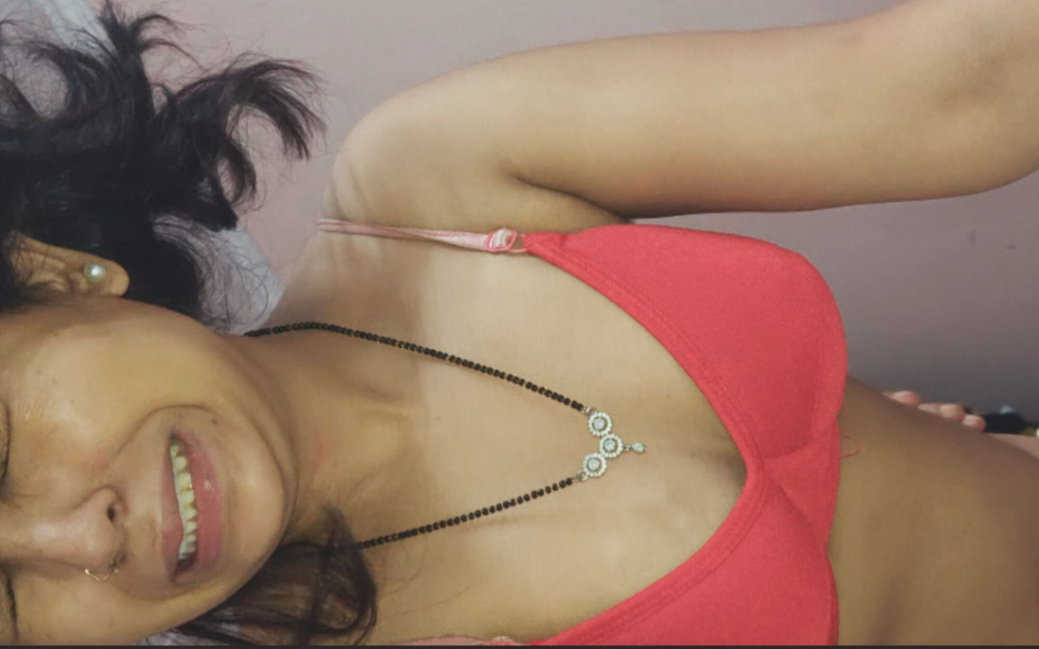 Indiase Red Hot Dress Me Pyasi Bhabhi Ki Chudai