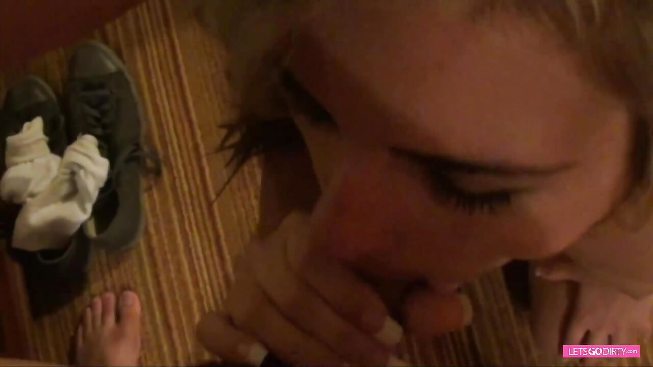 Cute blonde teen feel dick form her boy after casting