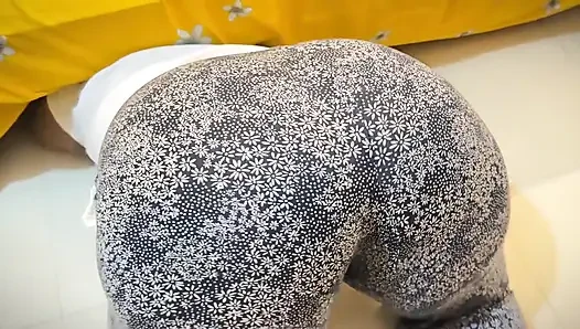 Big Ass Curvy Muslim Hot Stepmom Stuck Under Bed Then She Want Anal Fuck From Me! Episode-1