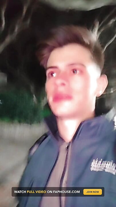 Me Masturbo En Las Calles De La Lucila Del Mar