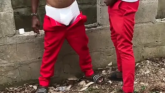 Yaşlı Vali Beni Tamamlanmamış Bir Binada Sikiyor