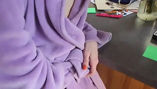 Milf lutscht vor dem counter-fick und kommt auf den arsch