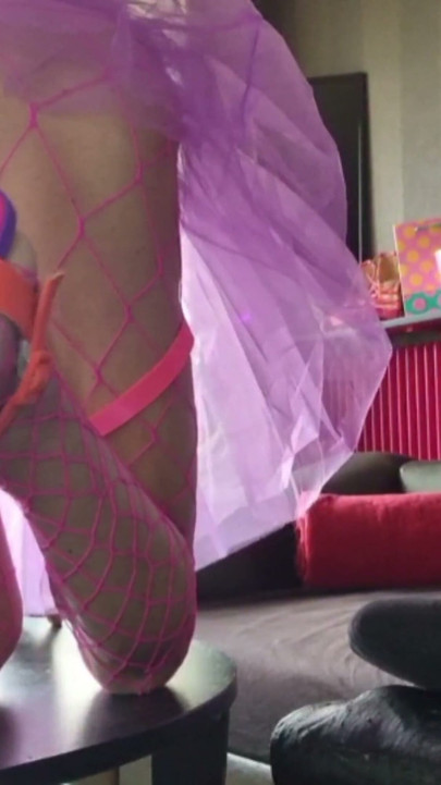 Colors Bimbofication Sissy in on the Basse Table.. [cum 17:10] Vanessabitchx Parischiennetrvprod⁹¹