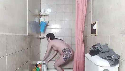 Я люблю душ с большим количеством пузырей