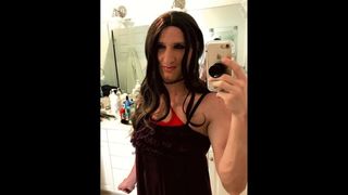 Verführerischer Transvestit (Schleife)