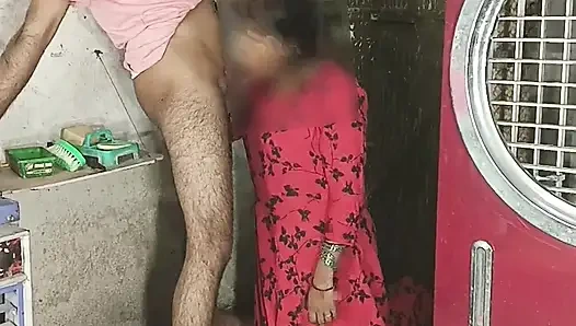 Трах киски задницей, член, сосание киски, сосание груди, сосание молока из груди и сидение на члене раком и лежа прямо на хинди аудио