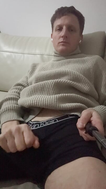 I Relaxed in the Evening While My Friends Were in Another Room. I Came at 42.