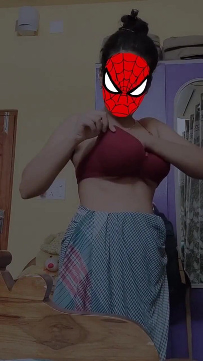 Meus peitos sensuais | Clipe 1