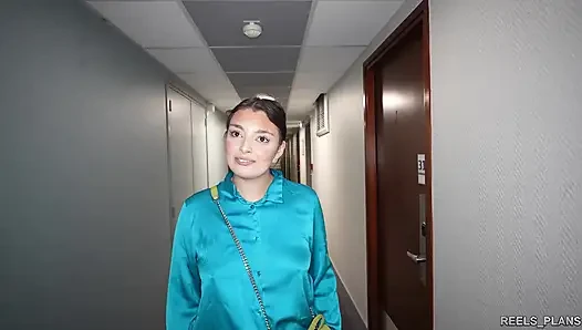 Big Ass French Arab Girl Gets Anal Fucked by Her Stepbrother's Friend for a Computer!!!
