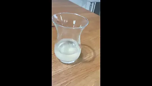 Jerk and Cum in a glas of Piss & Cum swallow the mix