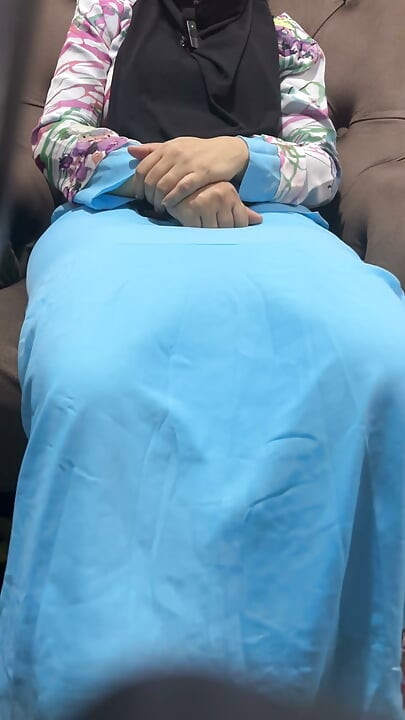 Ustazah surrenders body for money Part 1