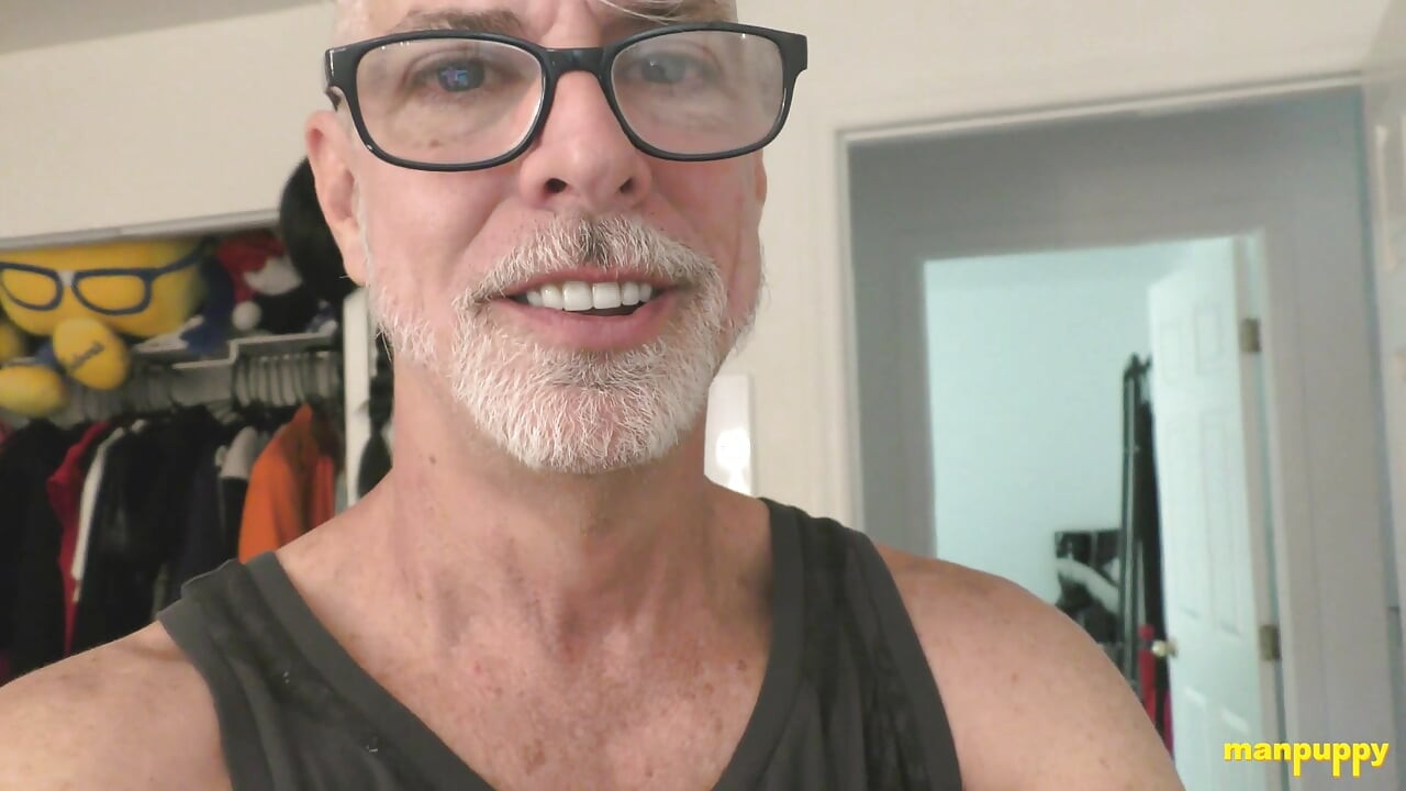 マンパピー・リチャード・レノックスがソロで激しく刺激するセッシュ