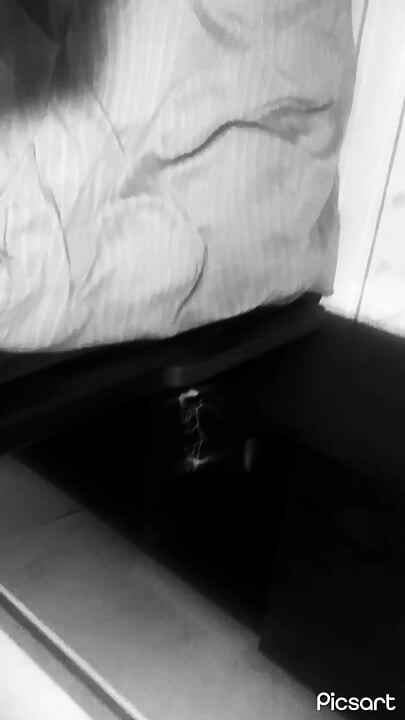 망사 양말을 신은 십대