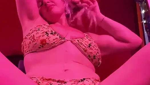 5 Minute Booty Workout and Bikini