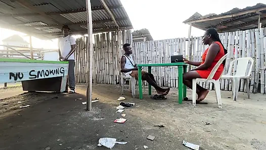 Его подруга ищет другого мужчину, который трахает ее так плохо