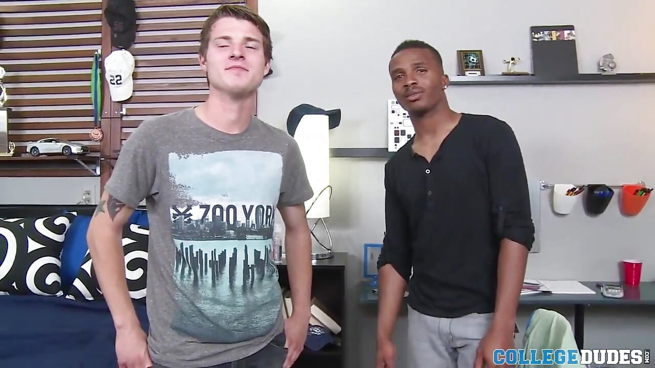 Isaiah douglas lagi asik ngentot sama tristian stiles