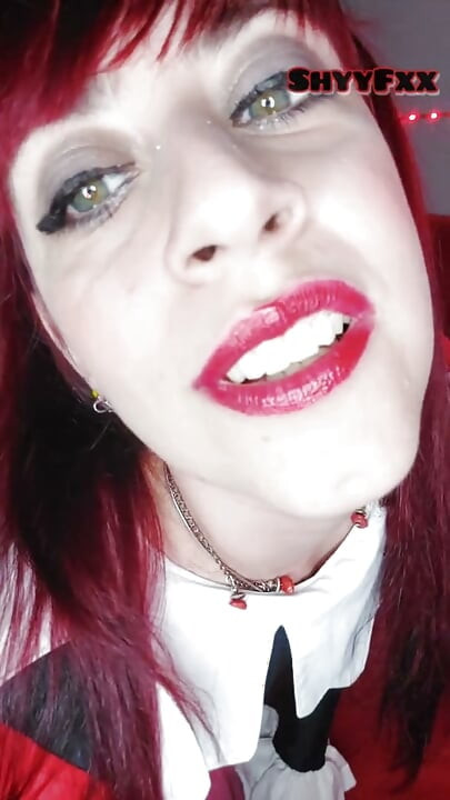 Shyyfxx Harley Quinn doğum gününü kutluyor ve jokeri komşusunun 31 talimatı rol oyununa gönderiyor