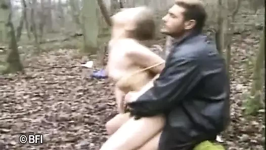 Natural lesbian girls showcase their juicy cunts