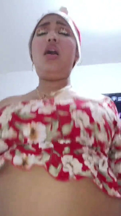 I am Keilimar and I love to be fucked and be your best ass available to be fucked a brunette with big tits | Clip 1