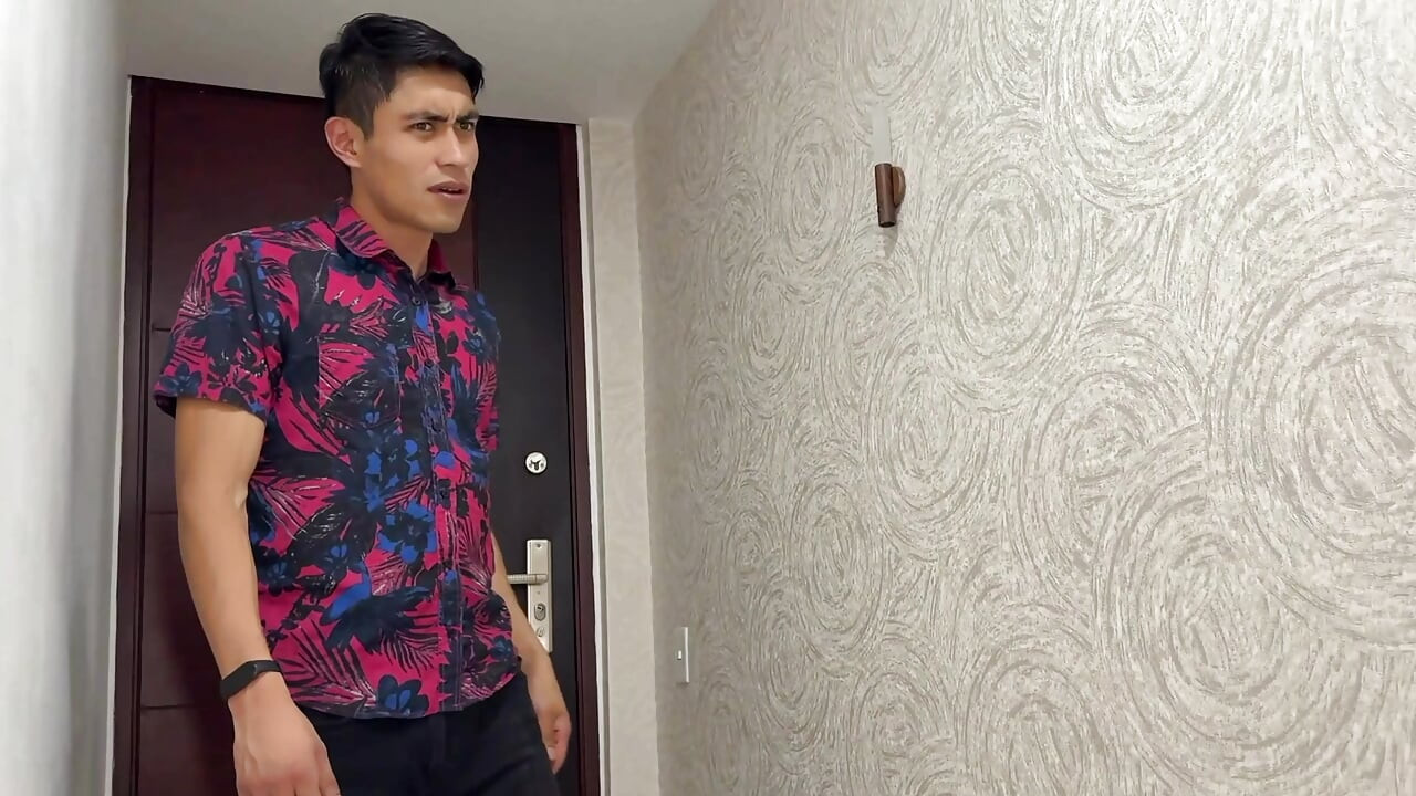Maid gets fucked hard and cummed in the face by a foreigner - Devil Khloe and Aldo Moreno