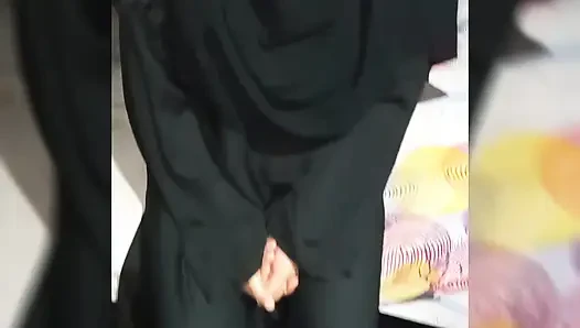 Pacar muslim berhijab desi dibawa pulang dan dia di akan menghapus audio bangla