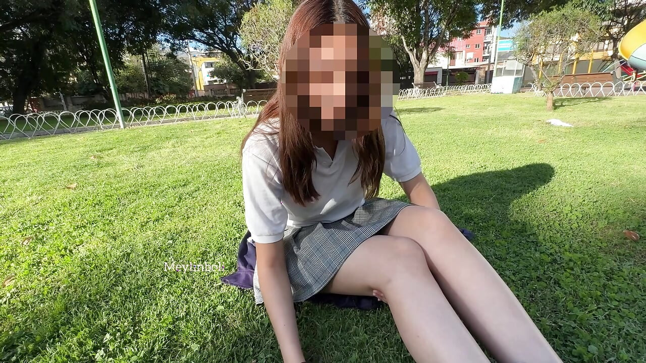 SCHOOLGIRL IN SCHOOL UNIFORM 18 YEARS OLD HOMEMADE PORN REAL AMATEUR