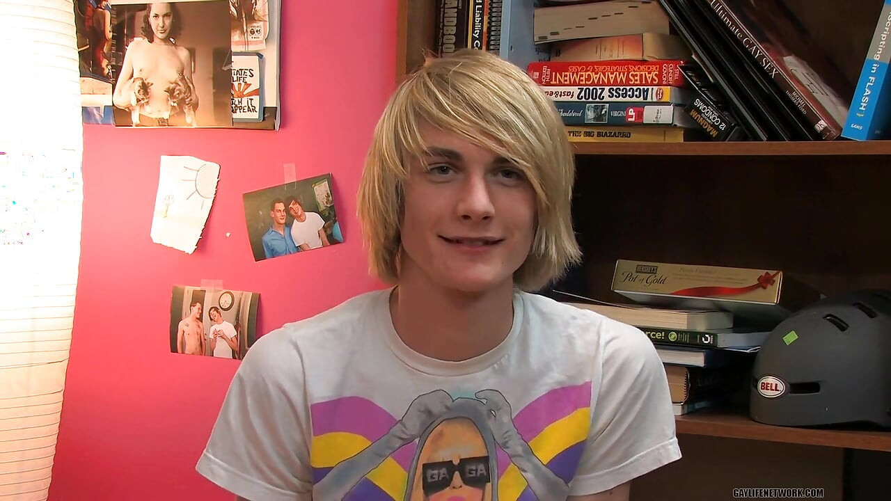 Brbljavi Twink Preston Andrews daje intervju