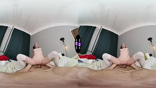 Косплей соблазняние Dakota Doll заканчивается жестким раком - TmwVRnet