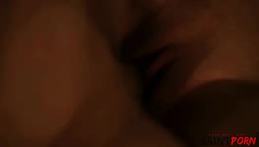 Madison Foxx seksi görünüyor ve götüne boşalıyor