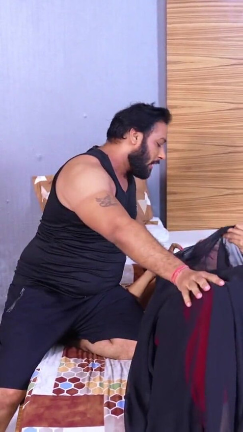 Indian horny bhabhi fucking with gym man | Clip 1