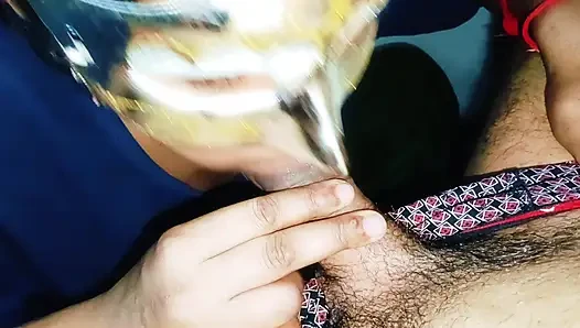 Desi bhabhi memberikan blowjob sampai mani muncrat di mulut - video sepongan neha bhabhi terangsang dengan suara hindi yang jernih