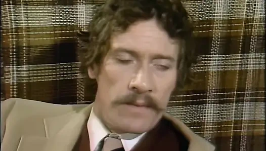 Лесбийские любовницы, облизывающие себя