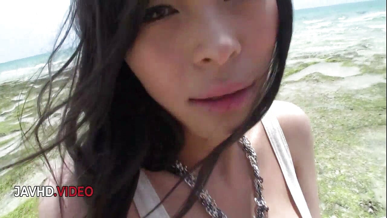 Busty Kyouko Maki Takes Double Creampie Outdoors