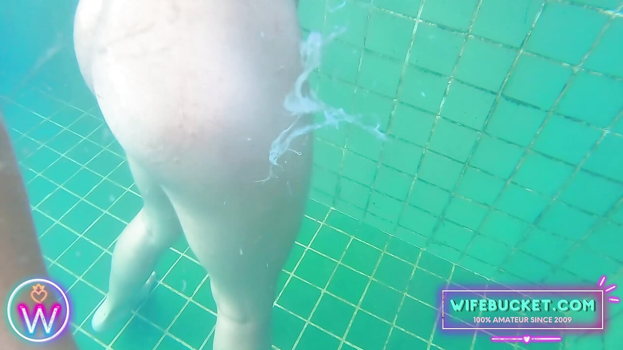 Wifebucket Amateurs - Fucked my wifey secretly in the pool