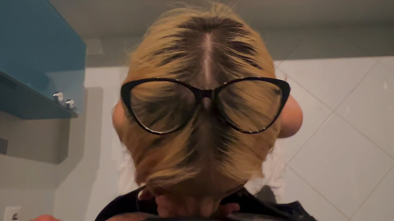 Fucking from First Person View in the Toilet POV