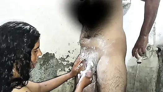 I fuck My fully nude and hot Pakistani girl friend she enjoy fucking in Doggystyle