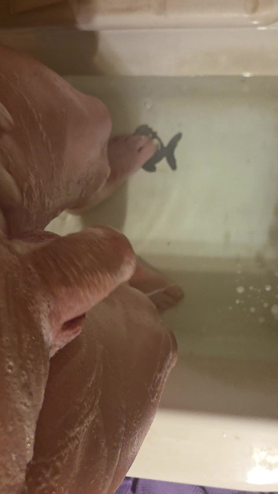 Me washing my cock