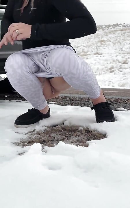 Public Peeing, Risky Blowjob, Ass Eating and Huge Creampie in the Shower!