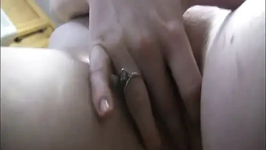 Обнаженное и смазаное видео Kate Cooper с участием Kate Cooper