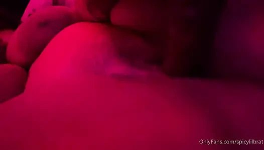 Azgın zenci büyük memeli slot amcığını büyük dildoyla dolduruyor