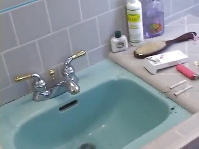 Blonde gives dude blowjob in pool then lowers her wet pussy onto his hard cock