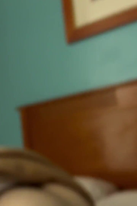 190cm 100kg Chinese Stud Wakes up His Lover in Hotel to Breed Her