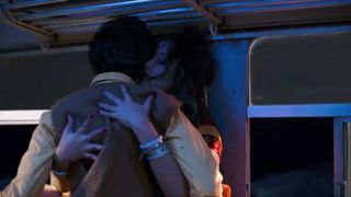 Mastram 印地语网络系列哥在公共汽车上性交