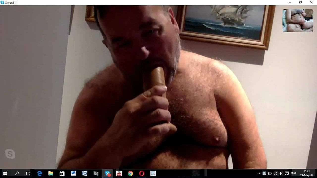 Chubby Guy Masturbation on cam for me.