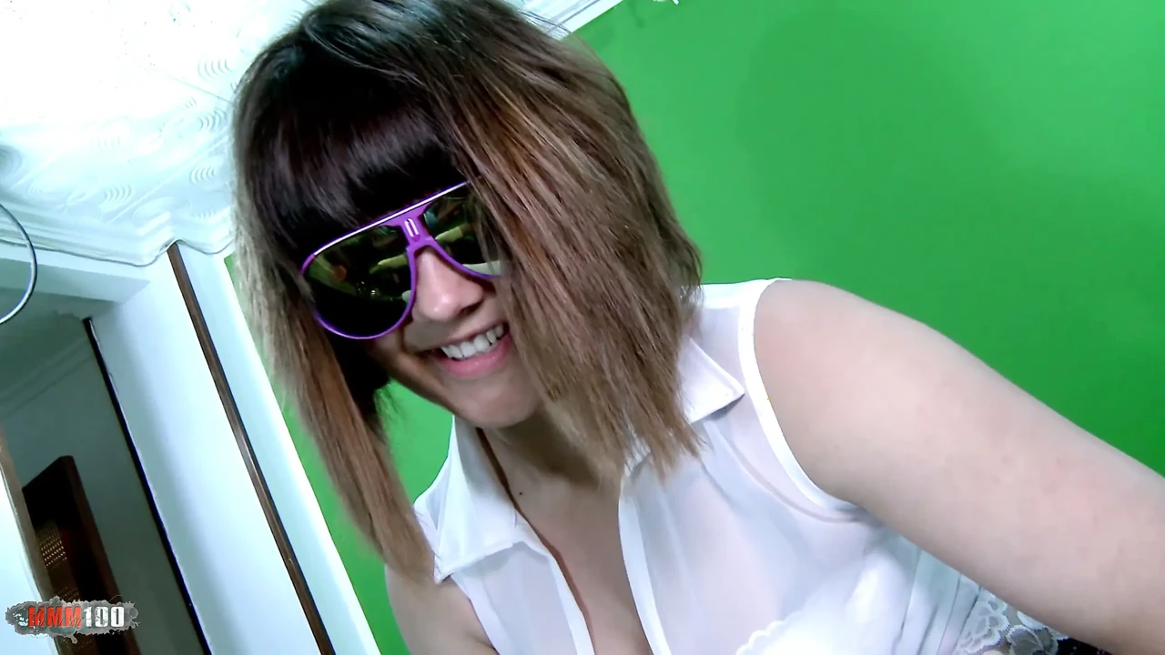 Penelope Del Sol: Beautiful Busty Brunette Penelope Del Sol Tries Out the Fucking Machine