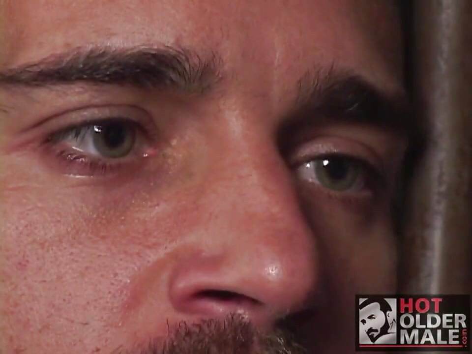 Thô bạo & sẵn sàng: bị nện