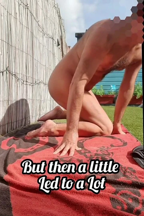 Wank and Cum in the Garden